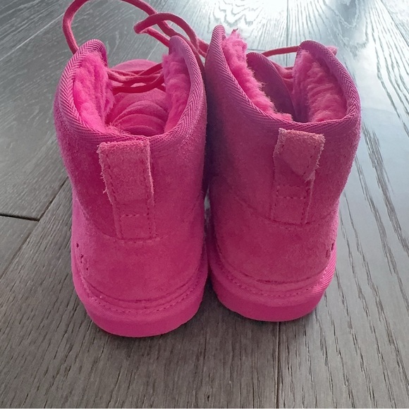 UGG boots - Picture 2 of 7